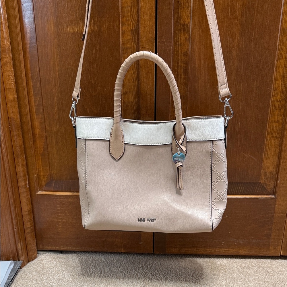 Nine West Beige and White Shoulder Bag